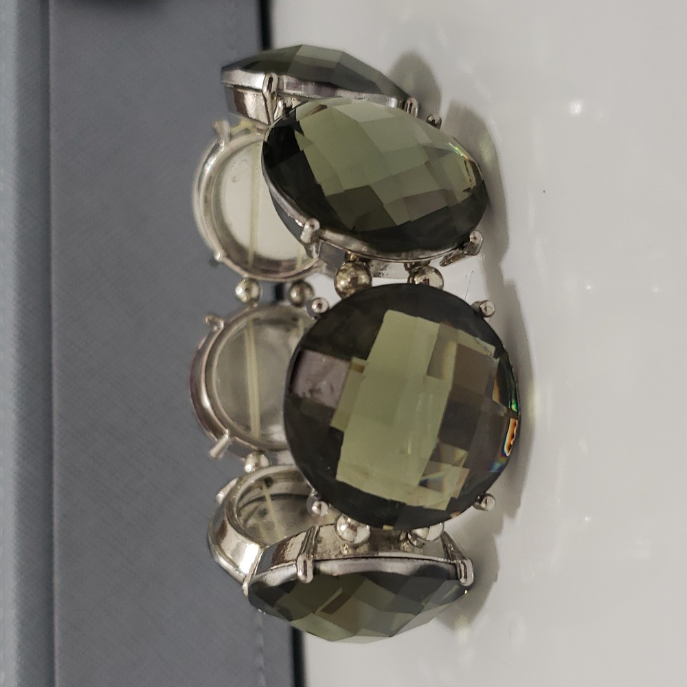 New Fun Jewelry Green Rhinestone Stretch Bracelet